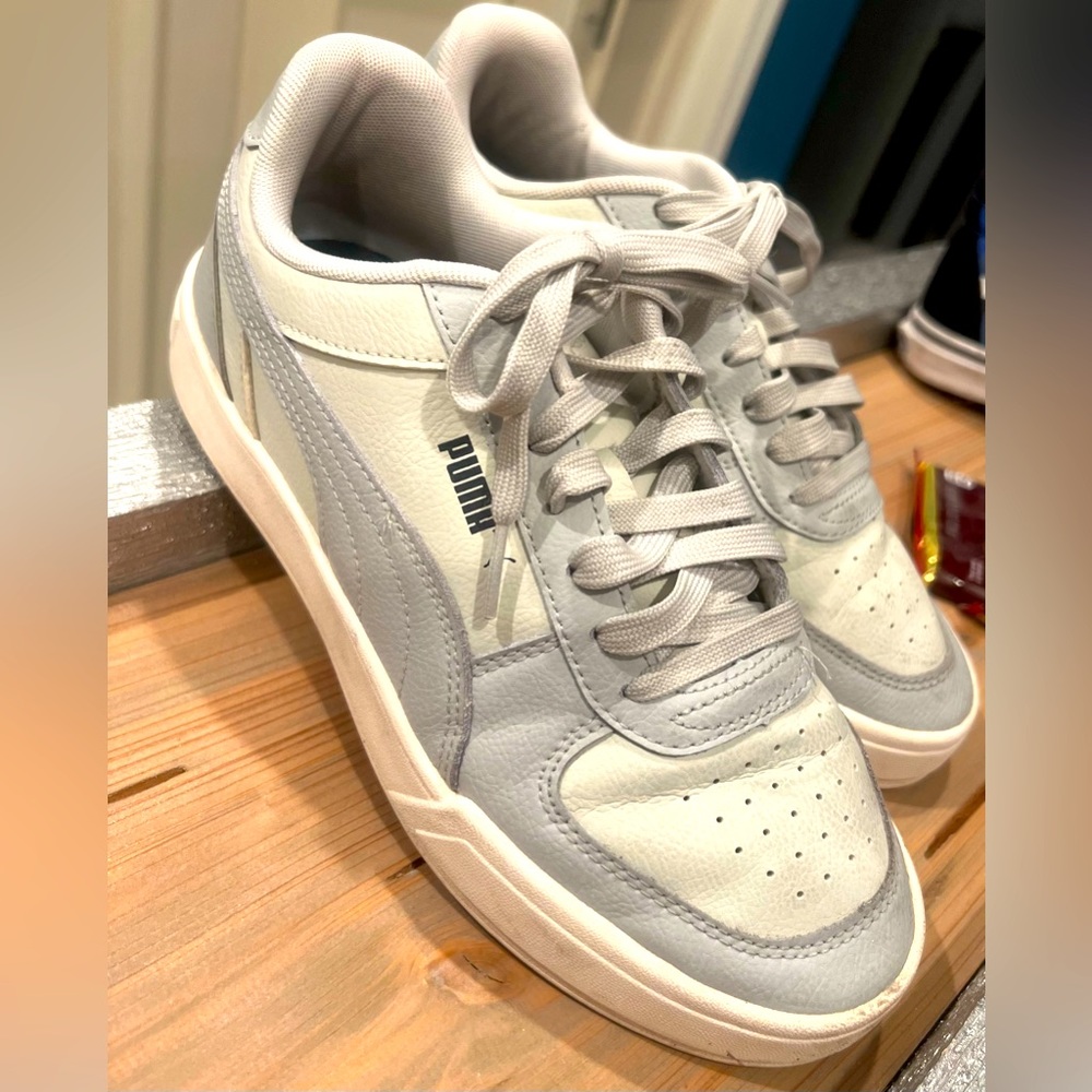 Puma Men's Gray Sneakers M 7 W 8 1/2